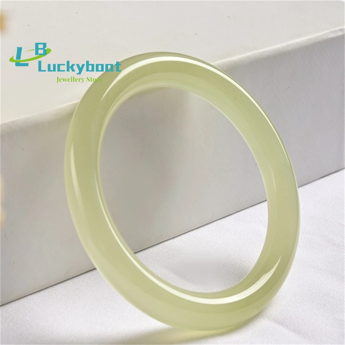 Natural Flowering Jadeite Blue White Transparent Pink Round Striped Jade Bracelet for Ladies Exquisite and Charming Beauty Brace