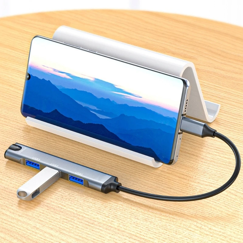 TypeC to USB 2.0 Adapter Hub with 4Ports USB Splitter for Digital Enthusiasts, Supports Fast Speed Data Transfer