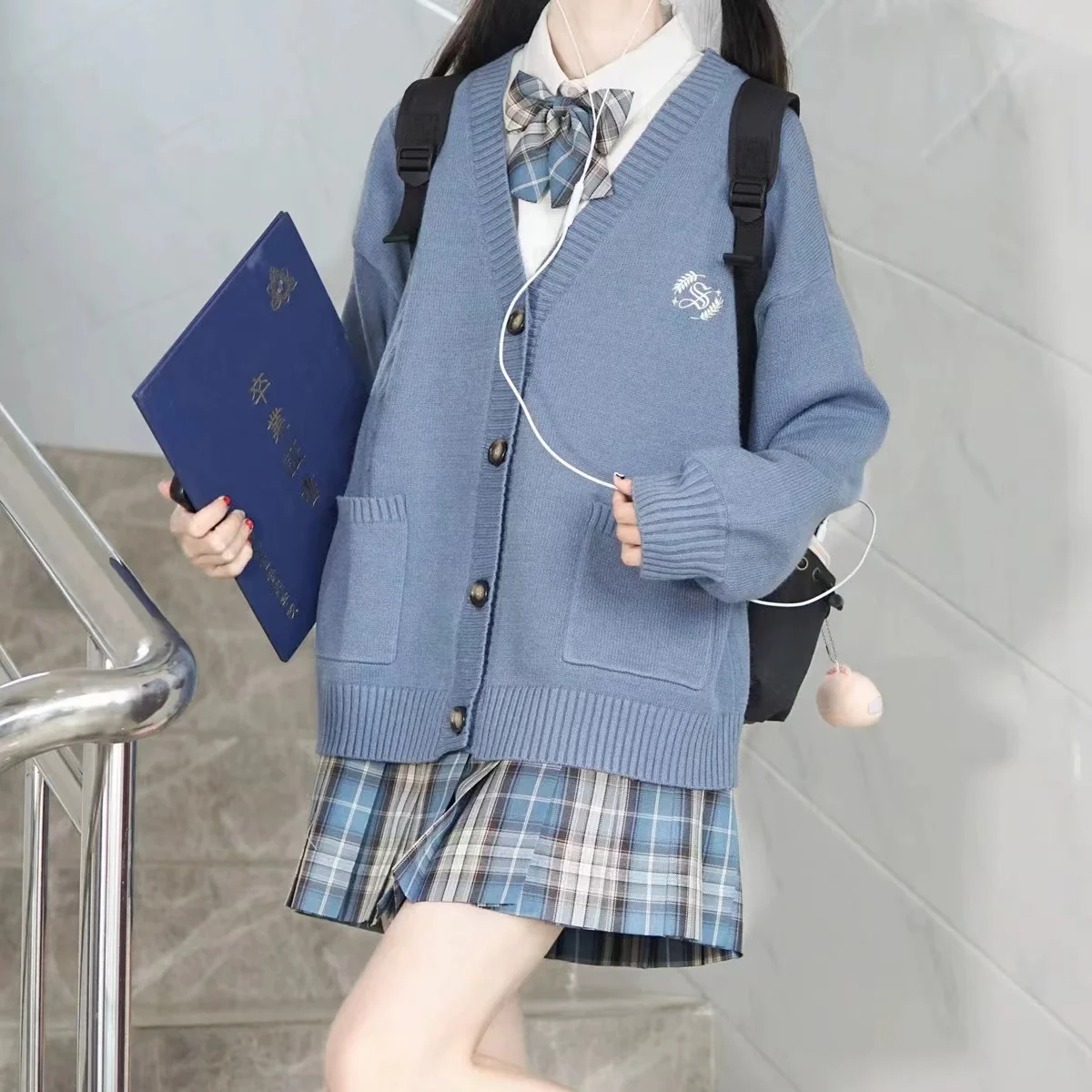 

Ladies' Thiened Warm Knitted eep Velvet Jaet Wide V-ne Open Cardigan Sweater Autumn Winter Japanese Sle School ...