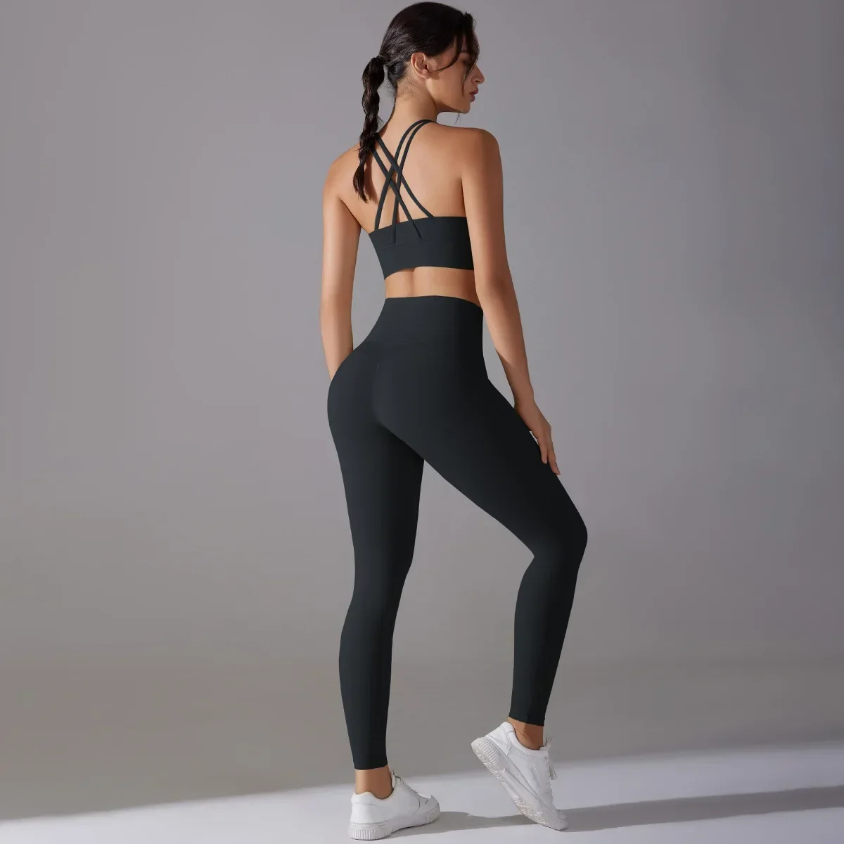 Seamless Yoga Sets Sports Fitness High Waist Hip-lifting Backless Sports Bra Pants Suit Workout Gym Leggings Sets for Women