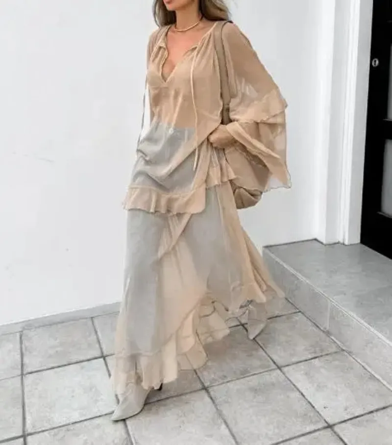 

Khaki Autumn/Winter New Bat Sleeve Dress 2025 European and American Fashion Cross border Sunscreen Hoodie Long Dress for Women