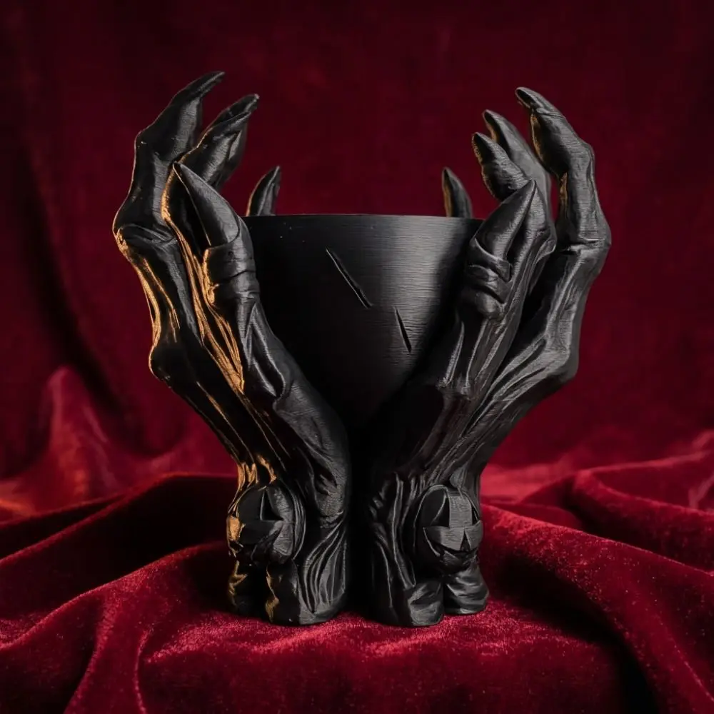 Creative Ornaments Skeleton Claw Statue Gothic Style Devil Claw Halloween Decorations 3D Printed Desktop Decoration Table