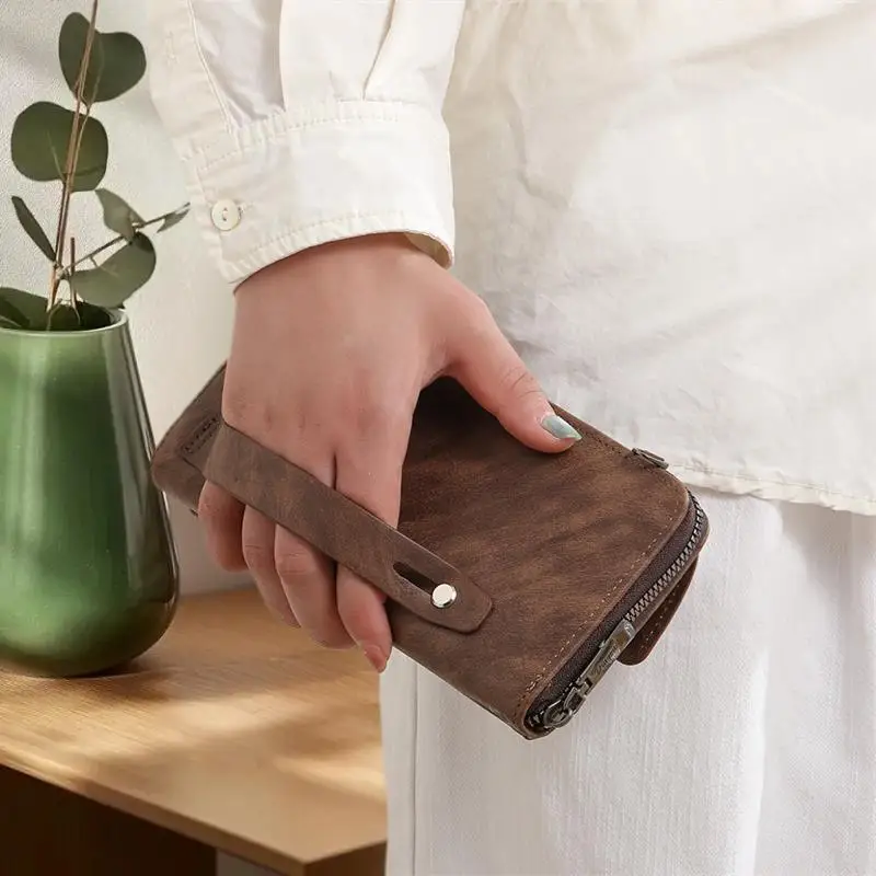 محفظة أنيقة متعددة الفتحات للبطاقات للرجال والنساء؛ PU، سحاب طويل، جيب للعملات المعدنية ومحفظة حقيبة الهاتف.