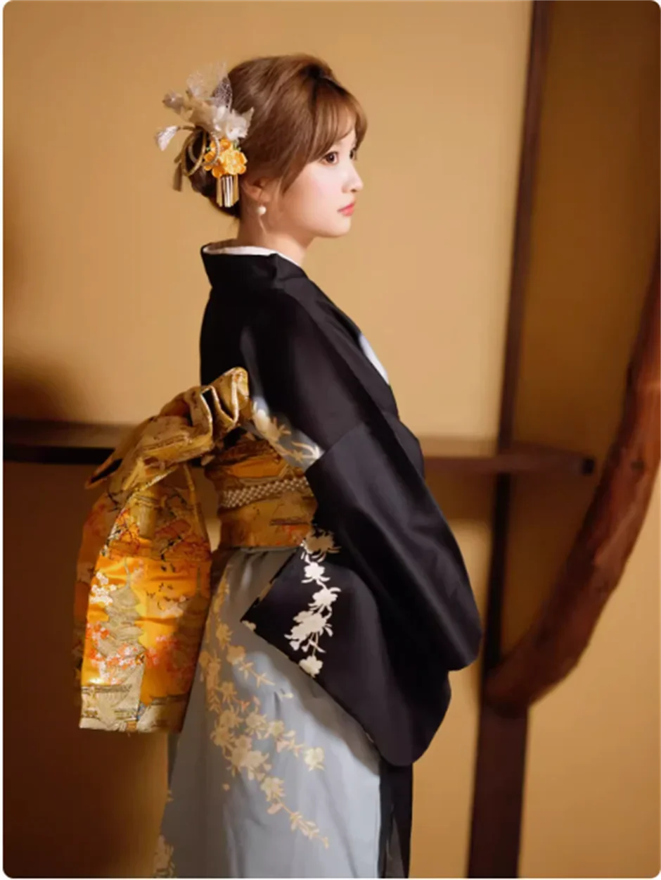 Japanese kimono, yukata, women's formal attire