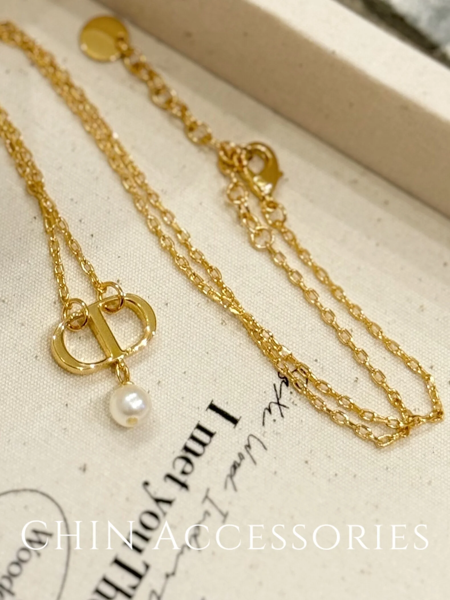Retro Gold Simple High Pig Nose Letter Pearl Necklace Silver Chain  out Fashion Jewelry Pendant  out Style