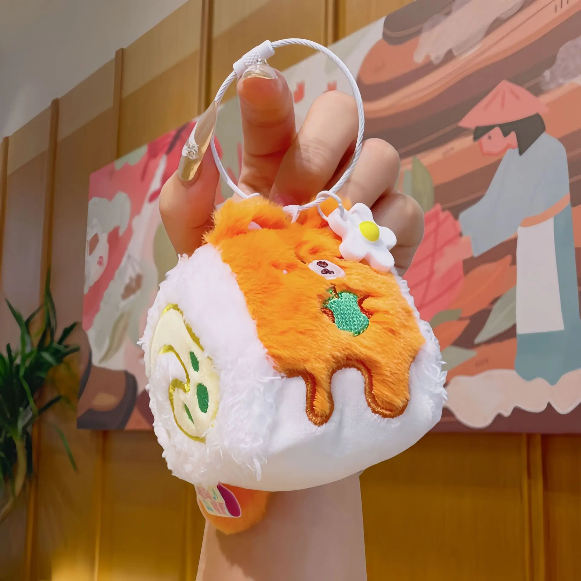 クリエイティブなスイスロールケーキキーホルダーぬいぐるみペンダントかわいい日本のケーキぬいぐるみバックパックデコレーションキーホルダー誕生日プレゼント