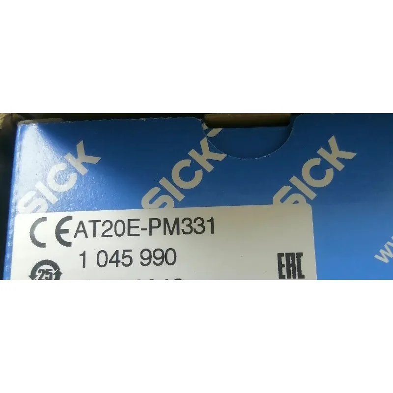 AT20E-PM331 1045990 New Original SICK Array Sensor