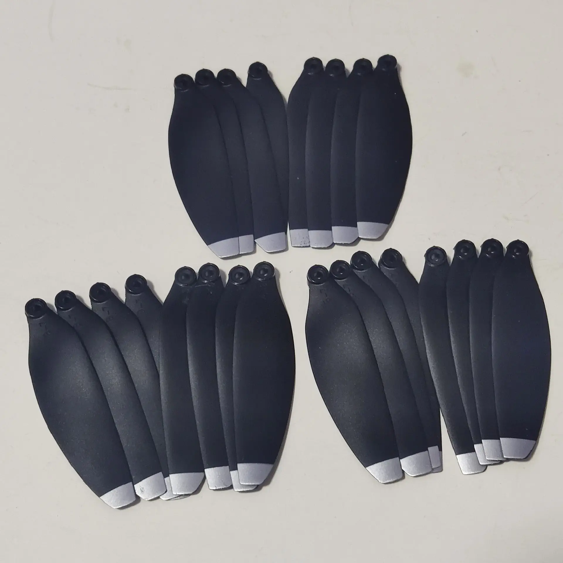 

Original LSRC Drone New S4S Brushless Folding Quadcopter Blade Spare Parts LS-S4S Propellers Wing Blades 24PCS