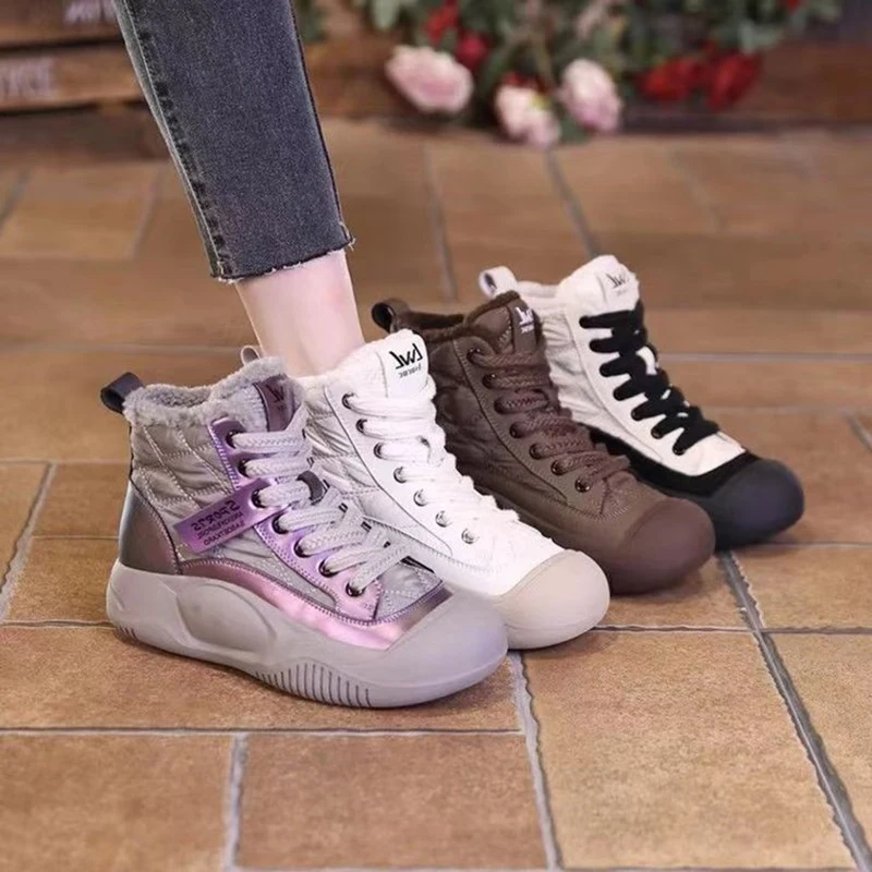 Inverno New Casual High Top Lace Up suola morbida superficie morbida comodi stivali da neve con suola spessa