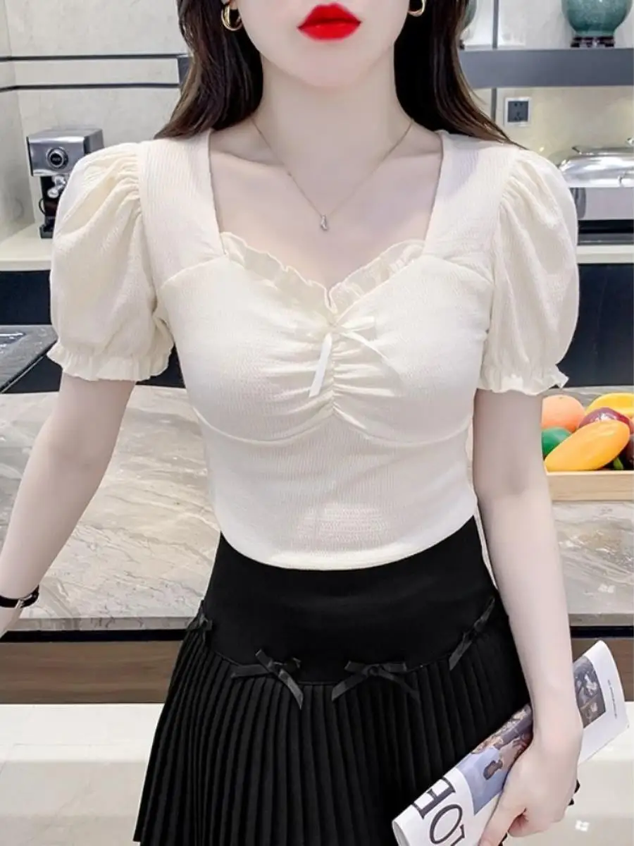camisa-feminina-nova-colecao-verao-com-laco-borboleta-gola-quadrada-manga-curta-efeito-emagrecedor-bolso-bufante-e-lenco