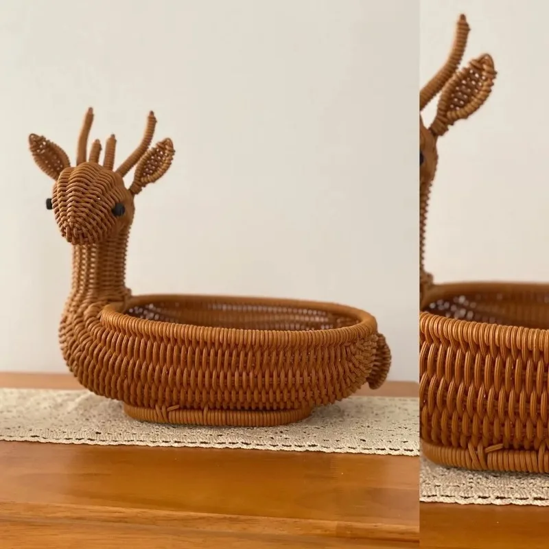 Handmade Rattan Deer Shaped Fruit Basket Woven Snack Organizer Creative Candy Storage Tray for Room Decor