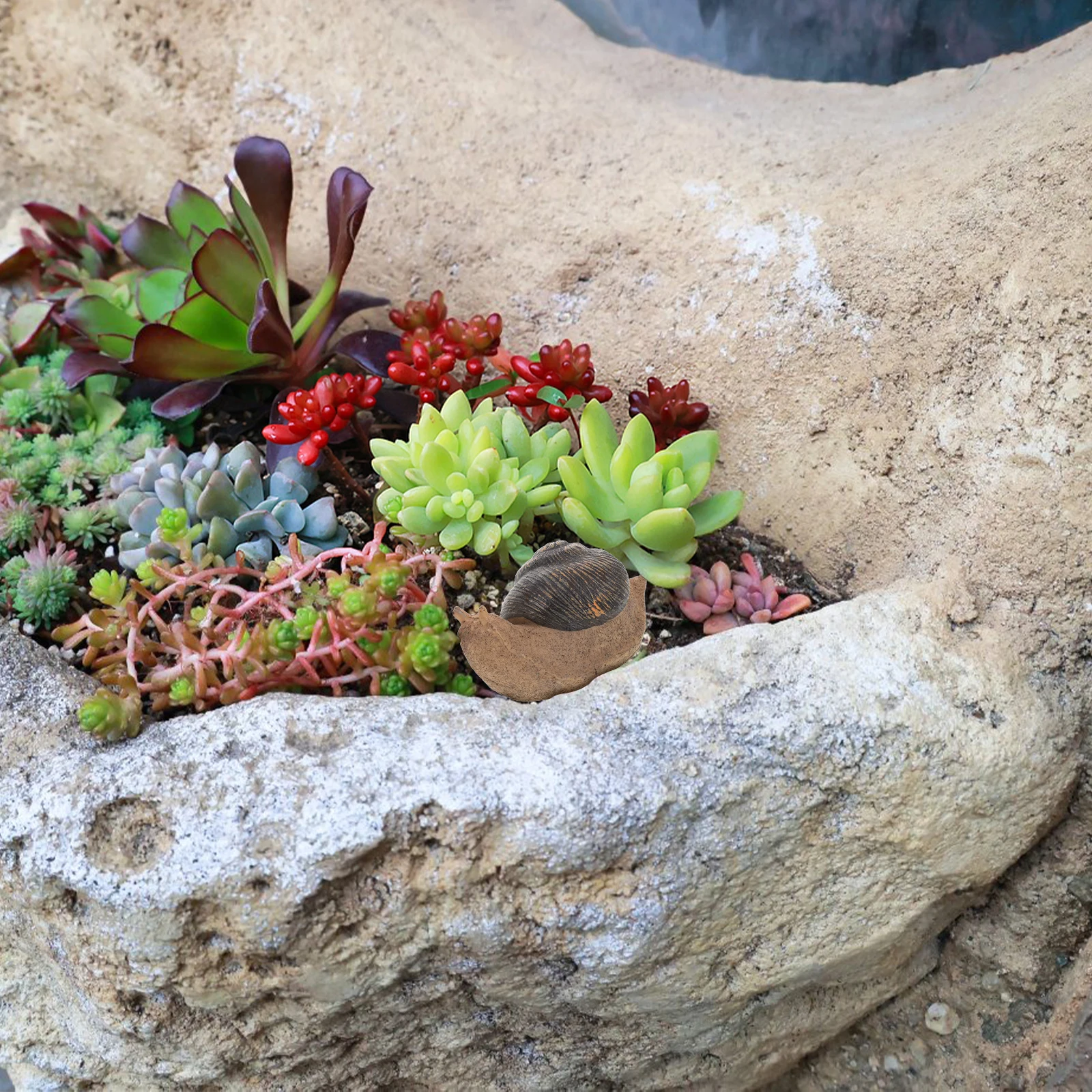 

Garden Key Hider Realistic Stone Design Outdoor Key Storage Box Waterproof Hidden Holder For Yard Patio Snail Ornament