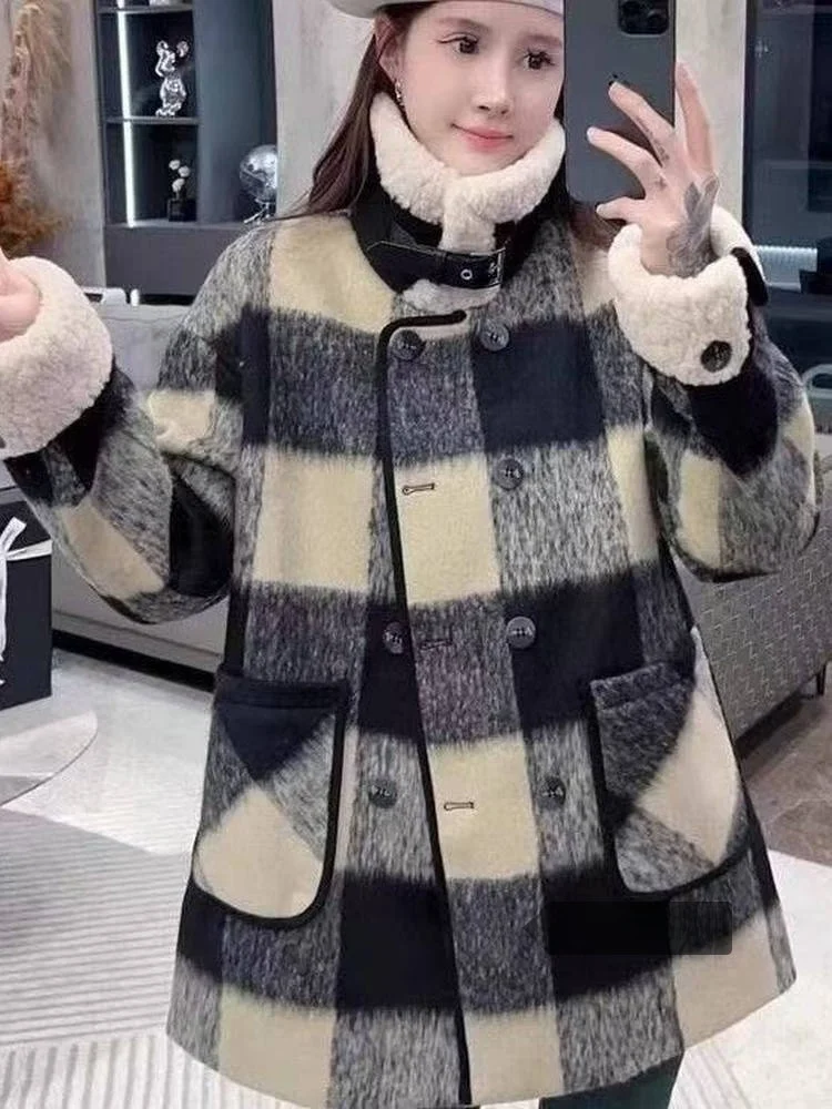 

Женское шерстяное пальто в клетку в стиле ретро, средней длины, с воротником-стойкой, с отделкой из меха ягненка, весеннее, двубортное, ветрозащитное, с длинными рукавами