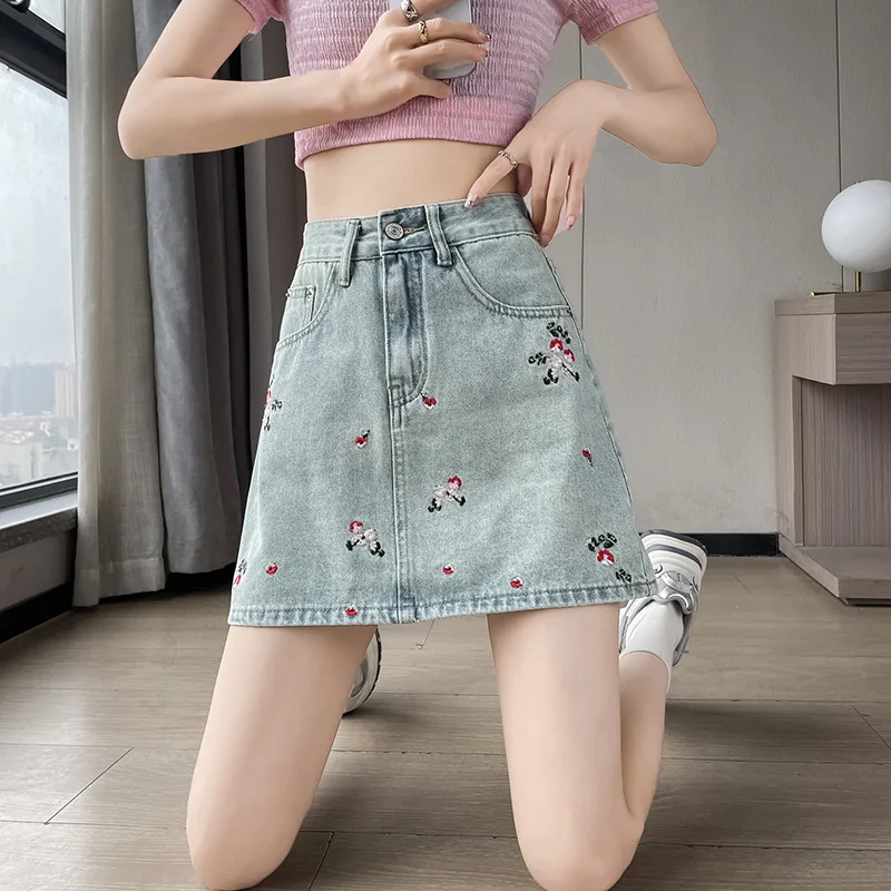 

2024 Lady's Flower Embroidered Denim Skirt Summer Retro High Waist Slimming A- line Sheath Skirt