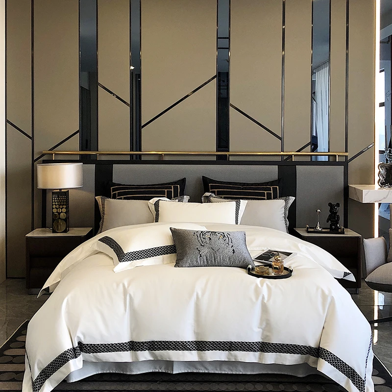 

White 1000TC Egyptian Cotton Luxury Hotel Style 4Pcs Bedding Set Broad Side Embroidery Duvet Cover Set Pillowcases Bed Sheet Set