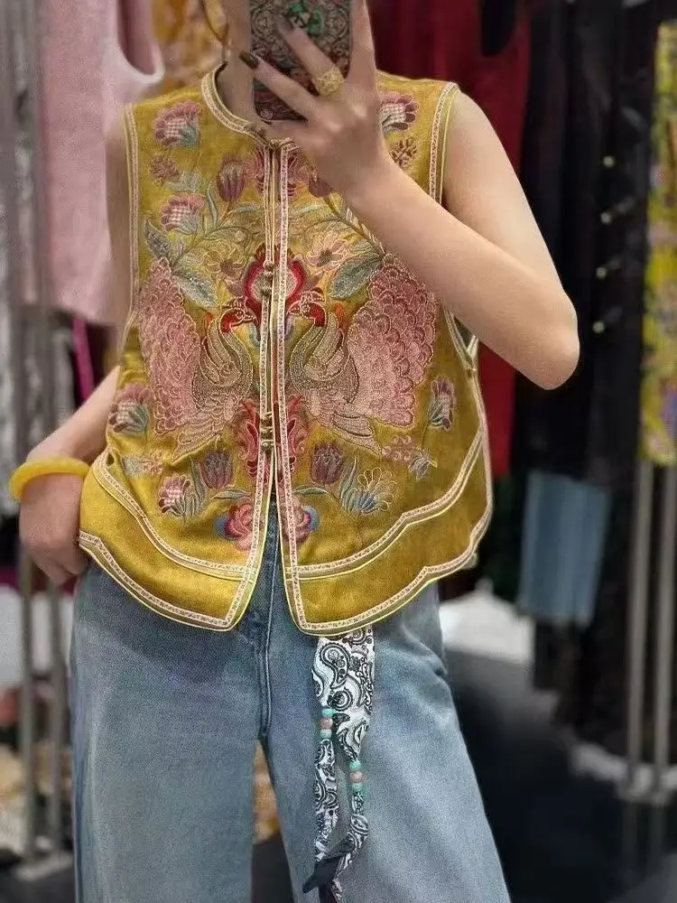 Spring and Autumn New O-Neck New Chinese Rayon  Fabric Embroidered Peacock + Bead Buckle Fashion Women's Vest S-XL