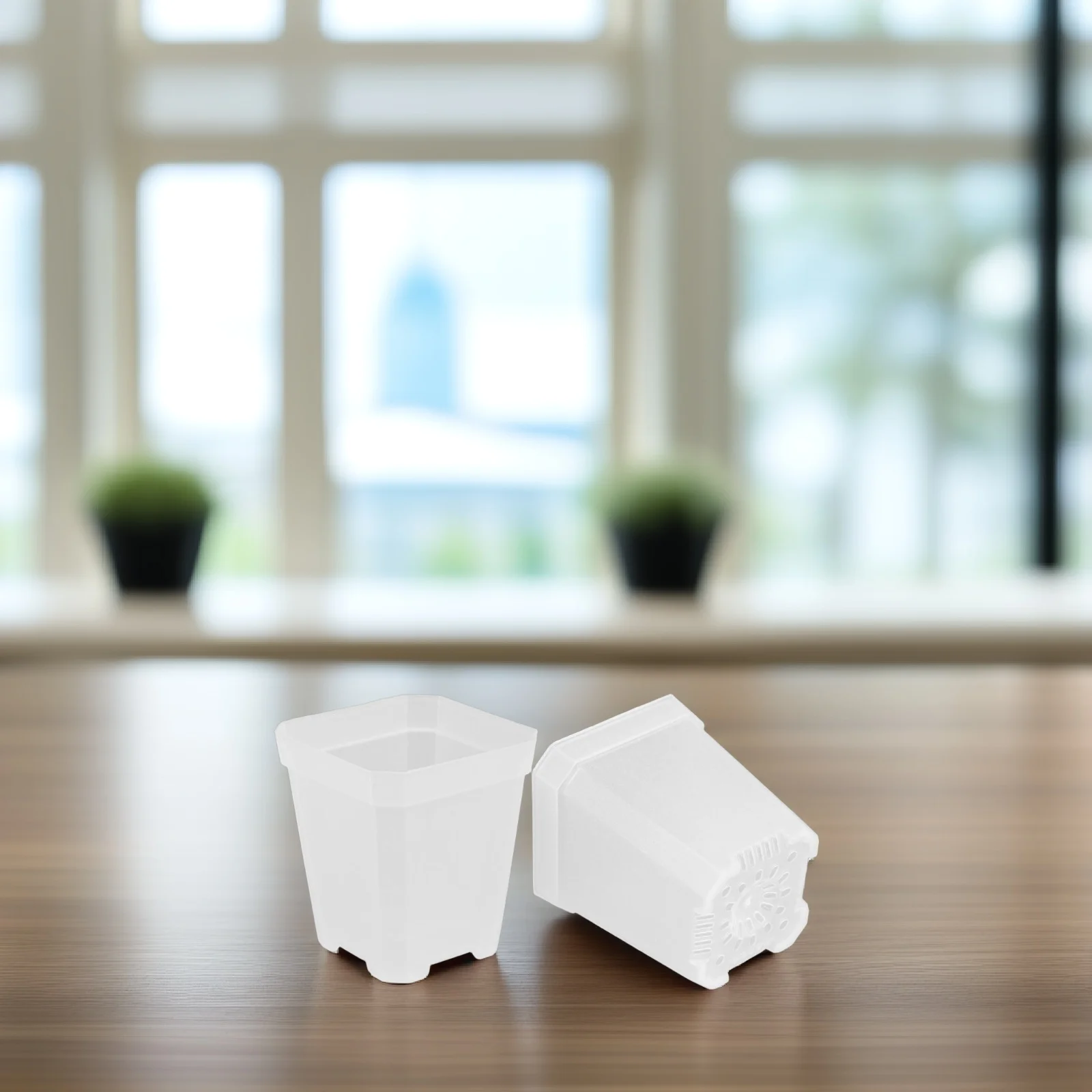 

20Pcs Plastic Nursery Pots Seedling Starter Planters Lightweight Grow Pots with Drainage for Indoor Outdoor Plants