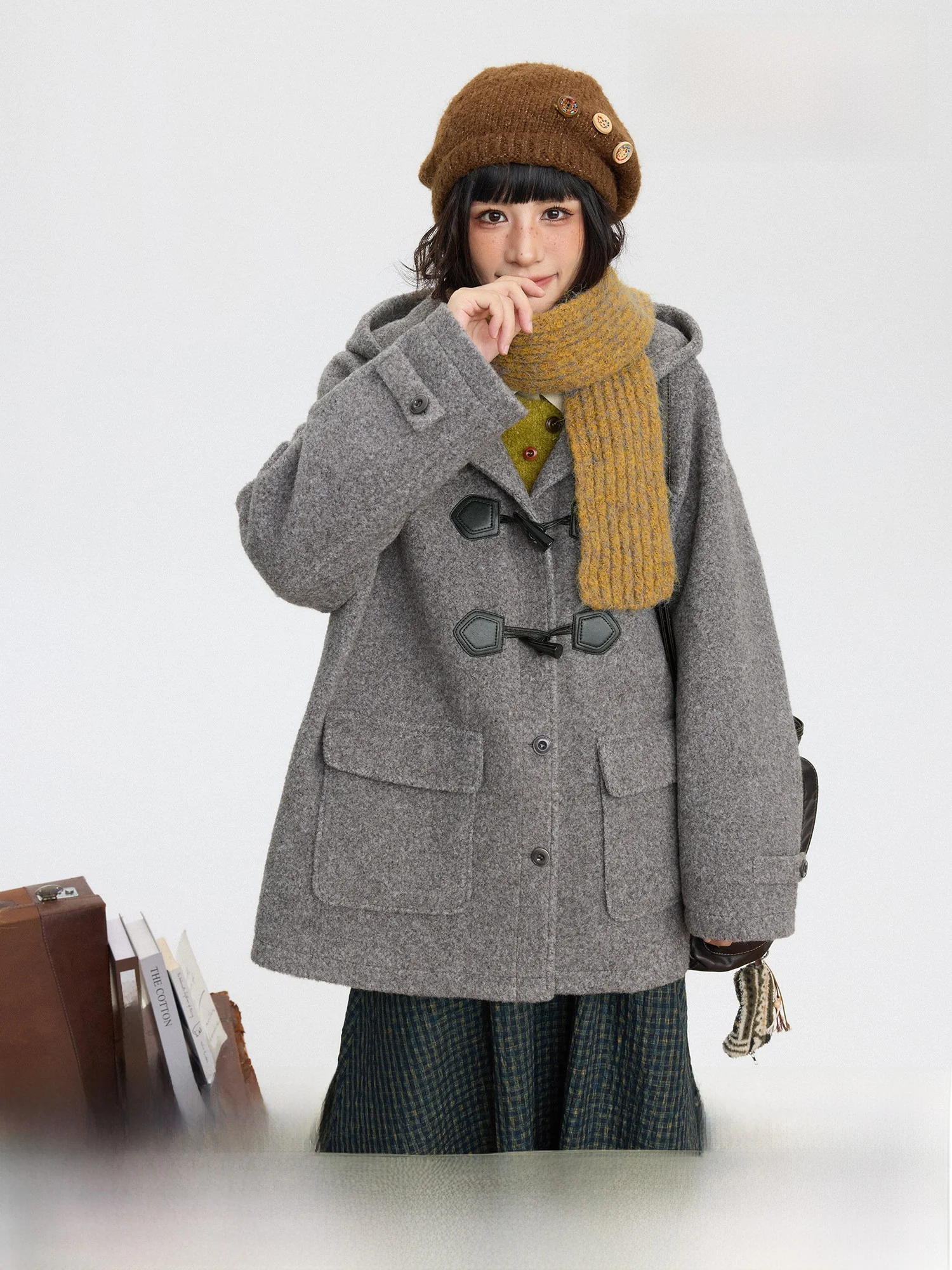 

Осенняя клетчатая шерстяная куртка с большими карманами и пуговицами из рога, женская куртка в университетском стиле, из полиэфирного волокна, с длинными рукавами