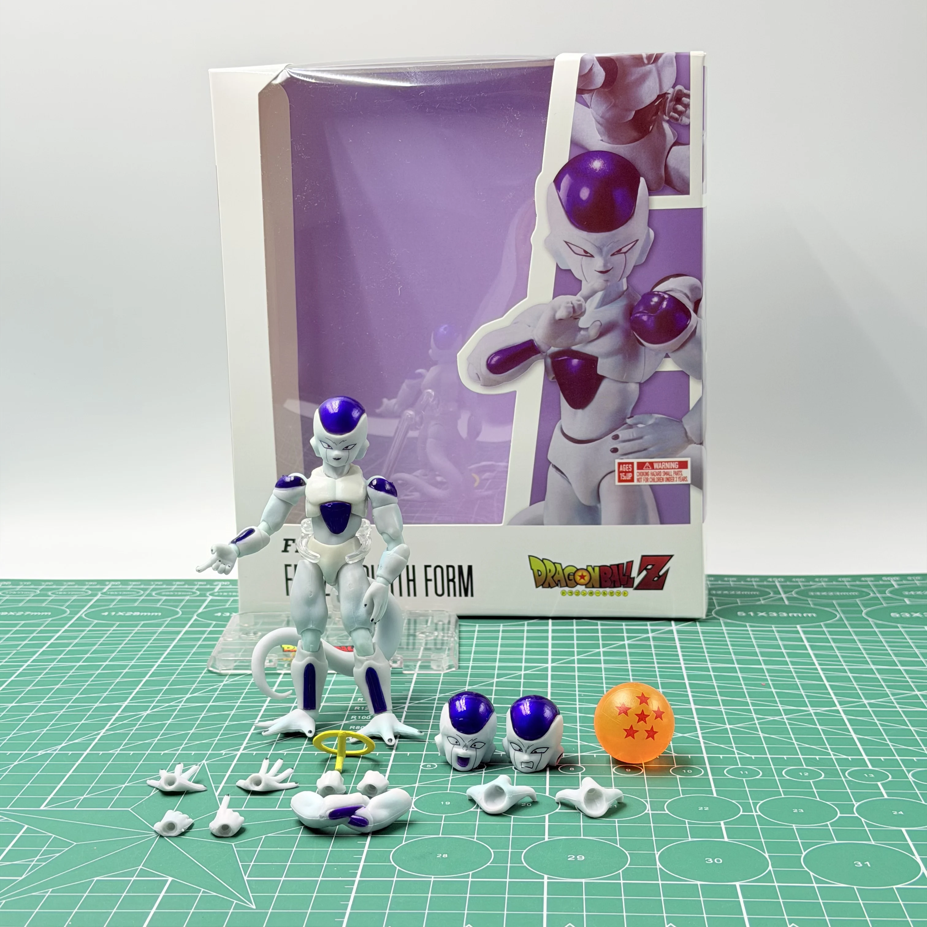 Model Kit Frieza - ฟิกเกอร์แบนได S.H.Figuarts ดราก้อนบอล Z ฟรีเซอร์ รูปแบบที่สี่