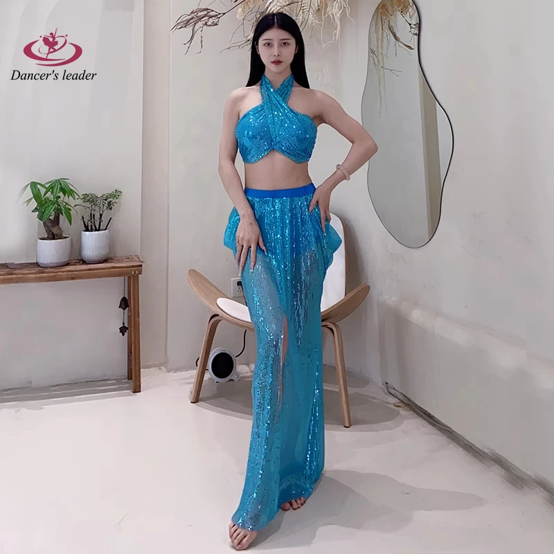 

Belly Dance Clothing, Neck Hanging, Sexy and Shiny Fabric, Women's Professional Training and Performance Clothing