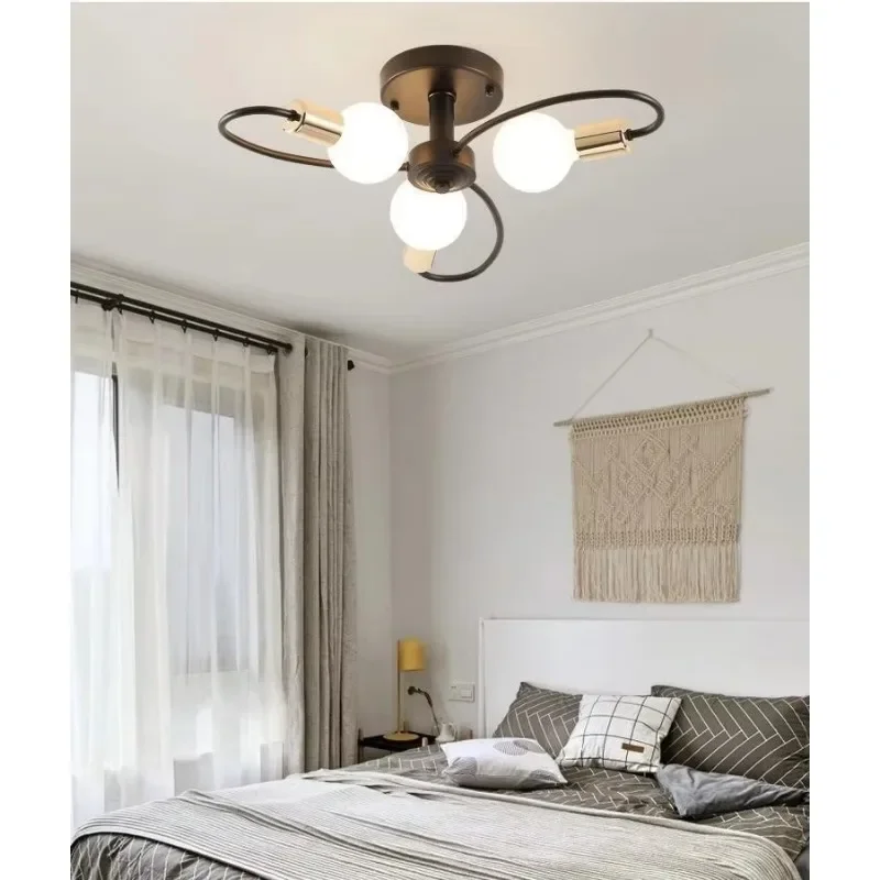 Popular Design 3 Heads Iron Ceiling Light for Living Room Lighting Black Golden Ceiling Light Fixture for Home Hotel Decoration