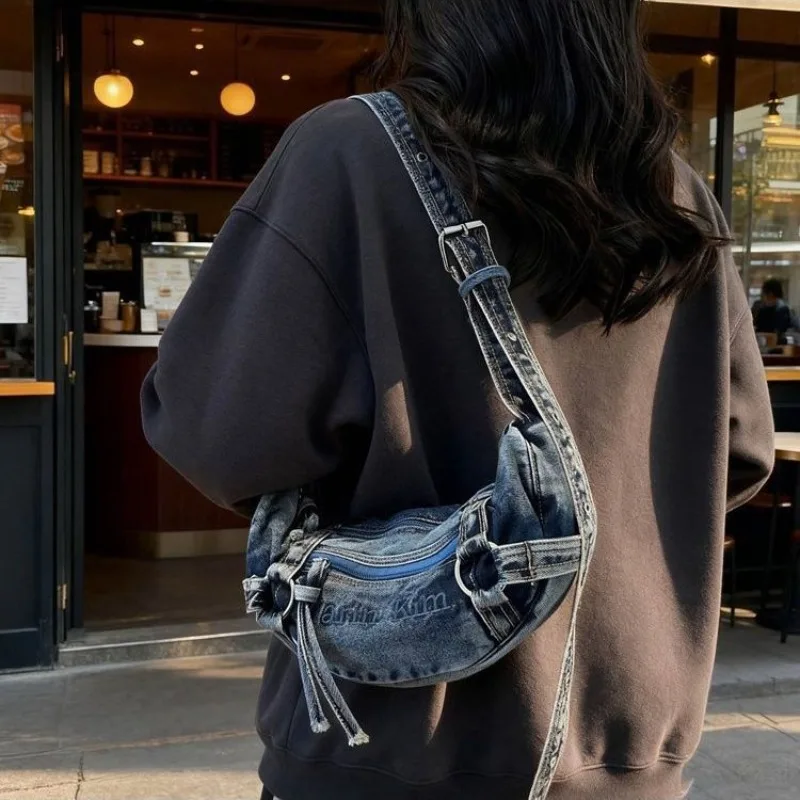 

Korean Crescent Messenger Bag New Denim Retro Casual Large Capacity Simple Fashion Versatile Shoulder Bag Pretty Individuality