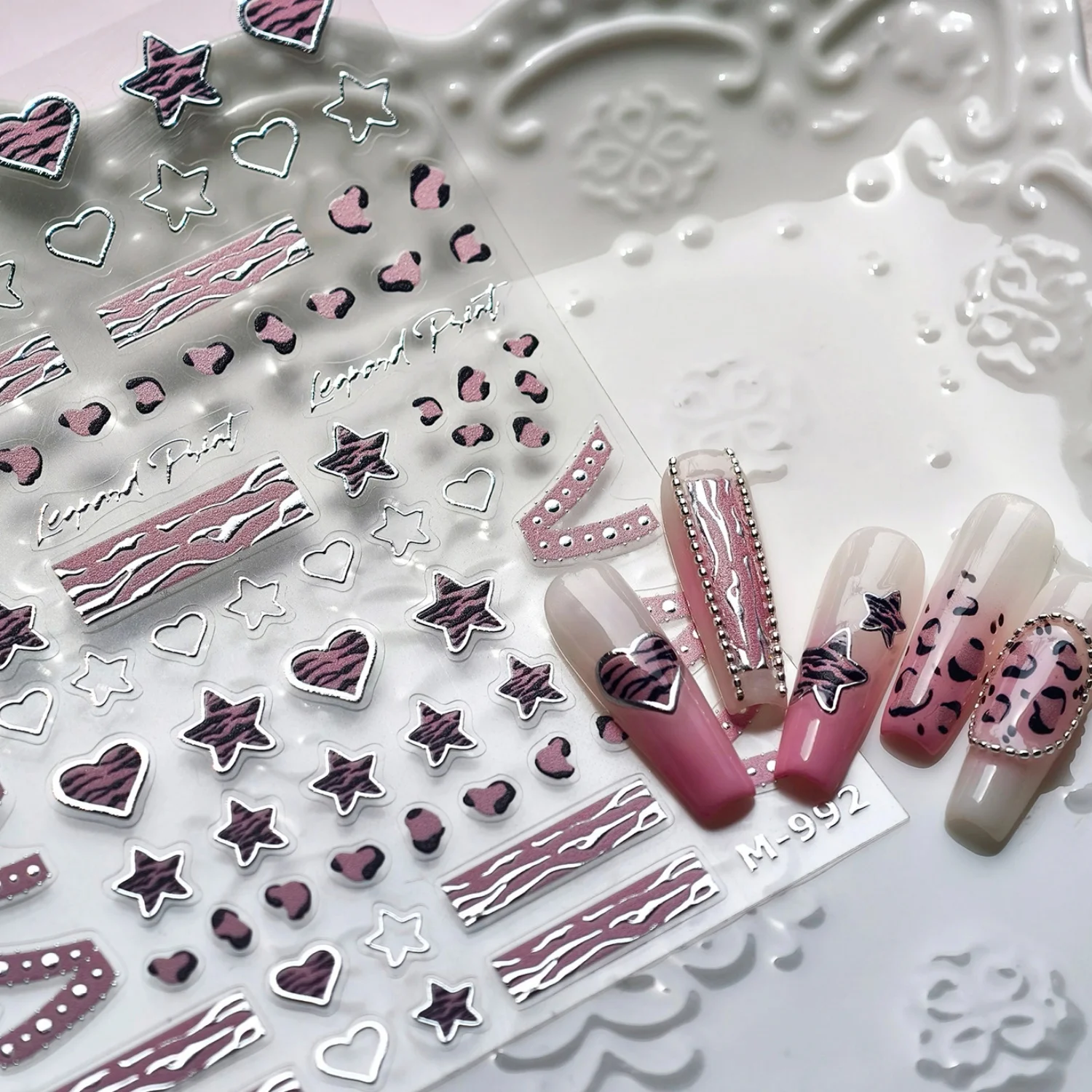 สติกเกอร์ติดเล็บลายพังก์สีชมพู - Nail Art Leopard บทวิจารณ์และราคา