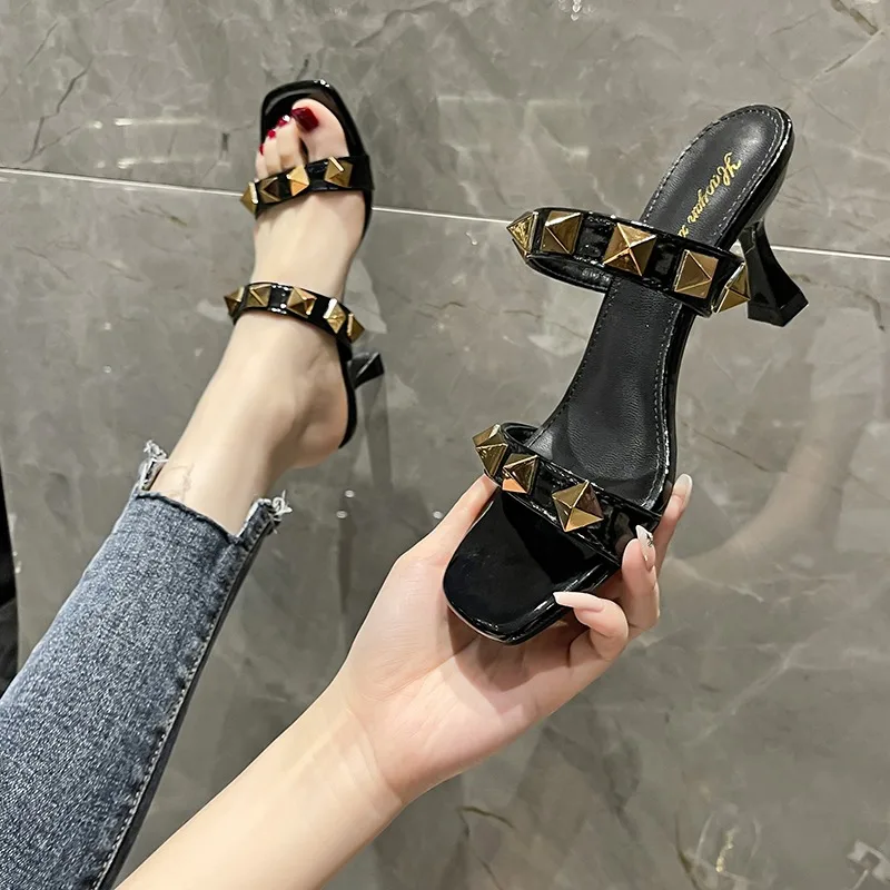 Thin heeled flat drag women's shoes 2023 summer new fashion style high-end feeling rivet anti slip high heels women's sandals