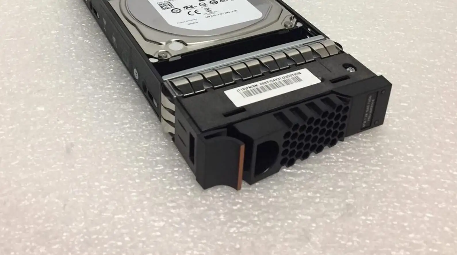 00rx918 6tb 7.2k SAS 3.5 12 Gbps 4kn hard drive HDD