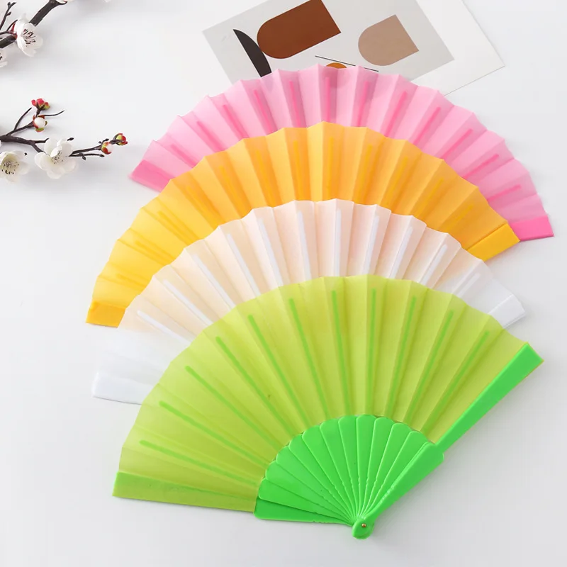 Blank Plastic Performances Hand Held Fans, Folding Cloth Fan, Decoração do quarto, Craft Gift, Wedding Party Decor, DIY, branco, 1Pc