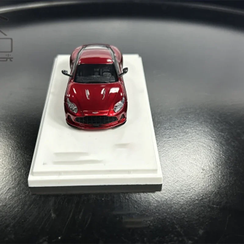 Diecast Original 1:64 Scale Martin DB12 Simulation Alloy Car Model Static Display Collectible Gift Souvenir Toy Decoration