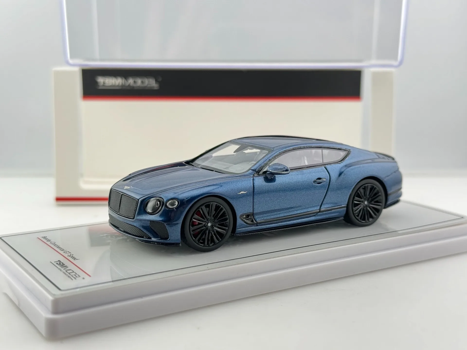 

Diecast TSM 1/43 Scale Bentley Resin Car Model Collectible Toy Gift Souvenir Display Ornament