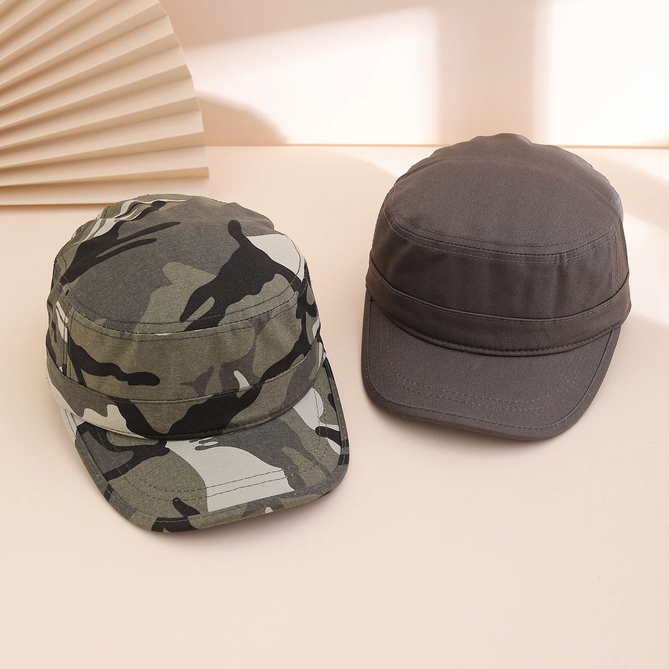 Korean-style retro navy cap - a casual everyday flat-top hat