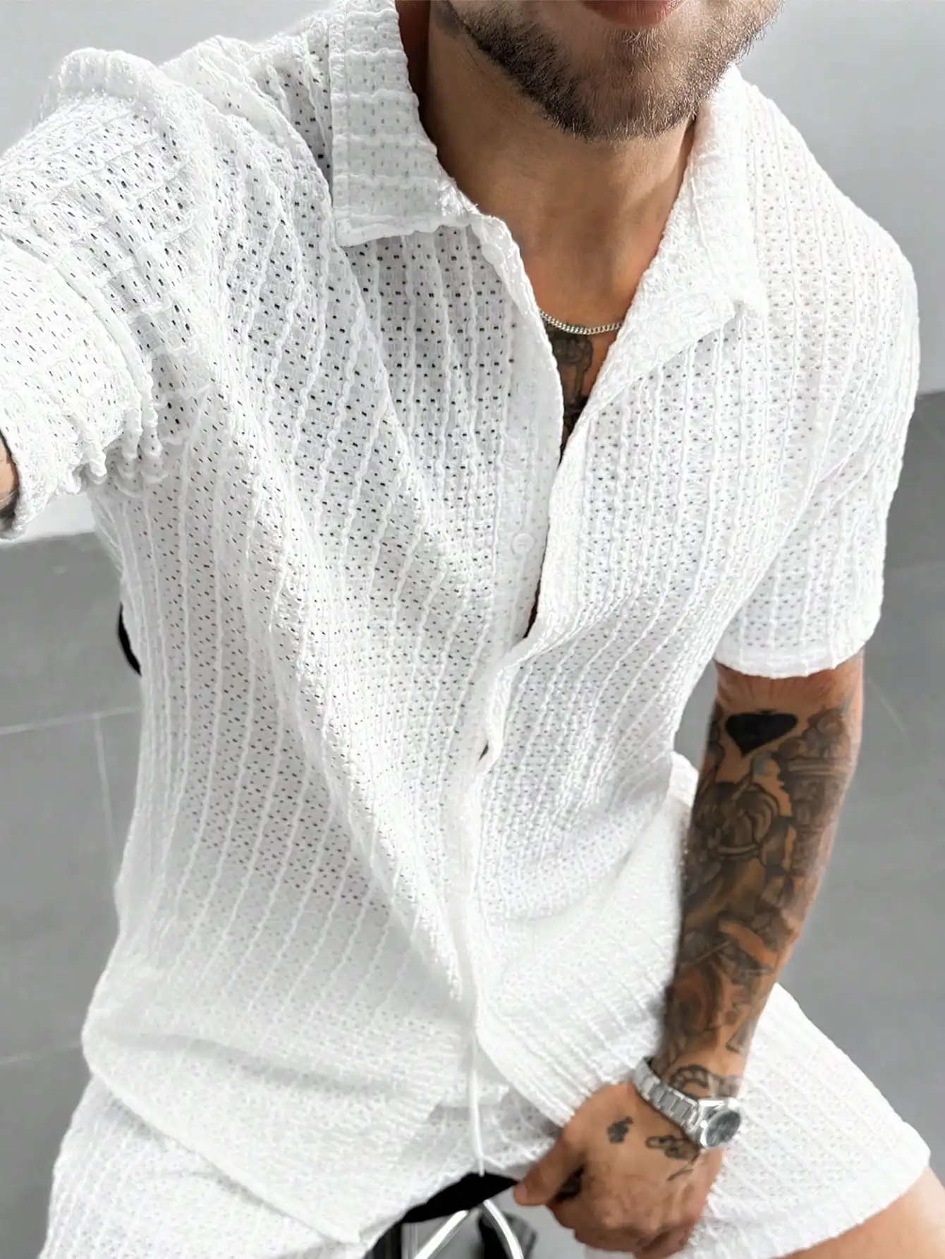 

Men's White Textured Knit Short Sleeve Shirt with Polo Collar for Summer Casual Wear