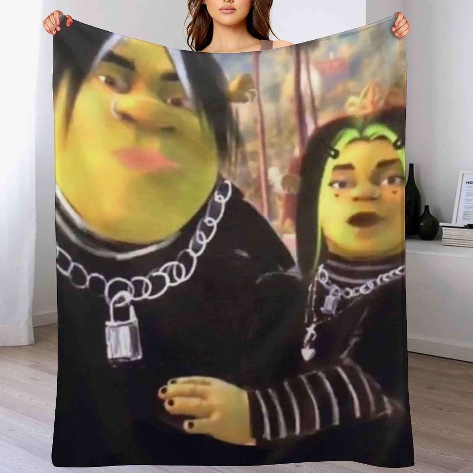 

eboy shrek and egirl fiona Throw Blanket Tourist Luxury Throw Bed Fashionable Hairy Blankets