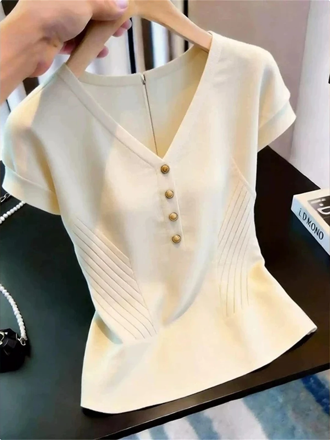 

Ice Silk Korean Style Knitted Short Sleeve Top Half Buttoned V-Neck Pullover Casual Elegant Summer Fashion Women's Shirt