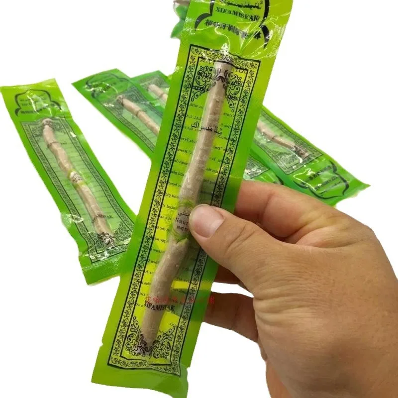 Natural Miswak Stick Teeth Cleaning Tool Chewing Stick Traditional Herbal Toothbrush Oral Care Breath Freshener Gift