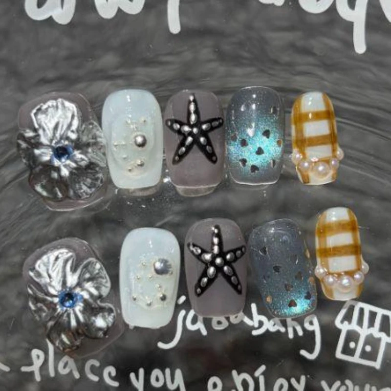 

10PCS Luxury Press on Nails Short Square Linear Cat Eye Glow Brightening Instagram Style False Nails Cute Star Sweet Handmade