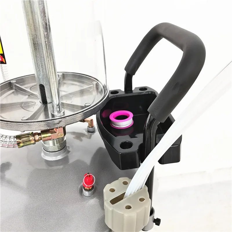 Connect the waste  drum, pneumatic oil recovery collector, car oil change 6297 Connect the engine, auto maintenance tool