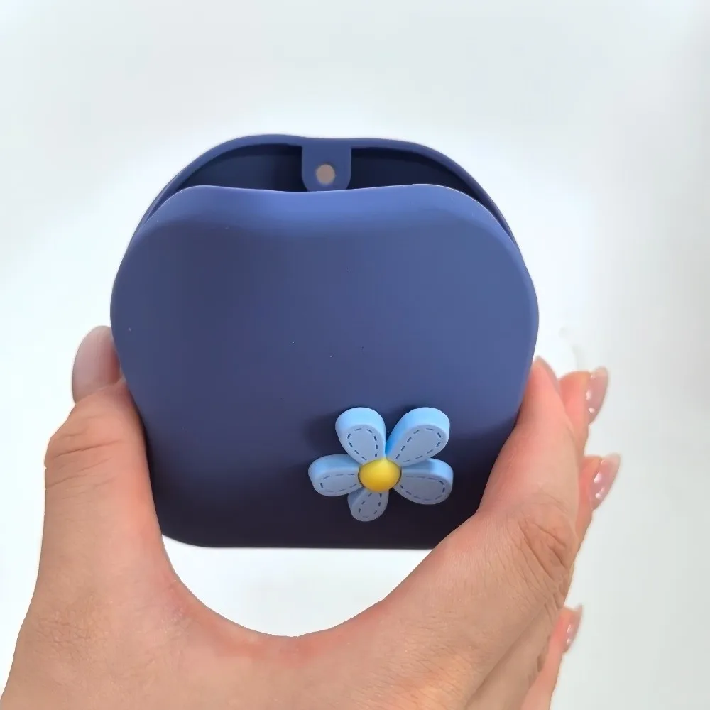 New Flower Silicone Storage Bag Square Magnetic Magnet Coin Purse Multifunctional Waterproof Cosmetic Bag Makeup Organizer