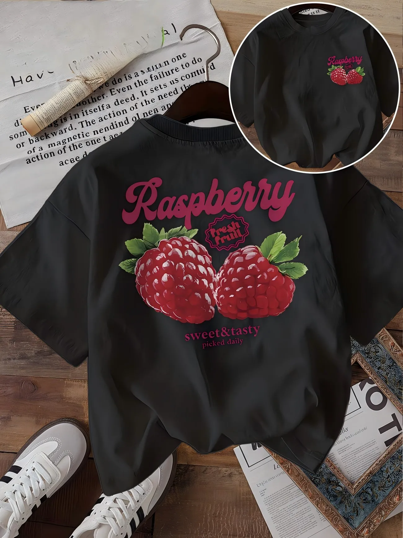 Cute Raspberry Fruit Print Graphic T Shirt Women Sweet Fresh Fruit Back Print Tee Summer Casual Retro Aesthetic Harajuku Top