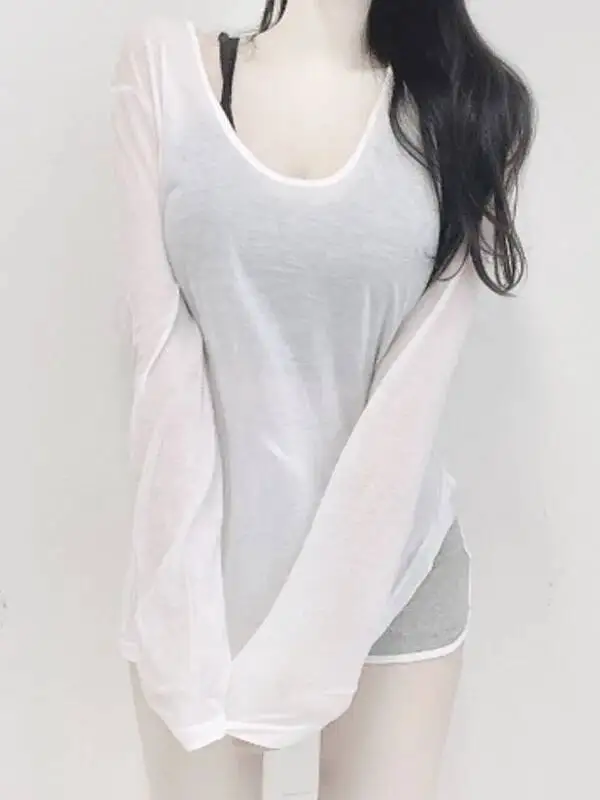 2026 Spring/summer Korean Version New U-neck Long Sleeve T-shirt Women Micro Sheer Loose Side Slit Casual Versatile Top LEKM