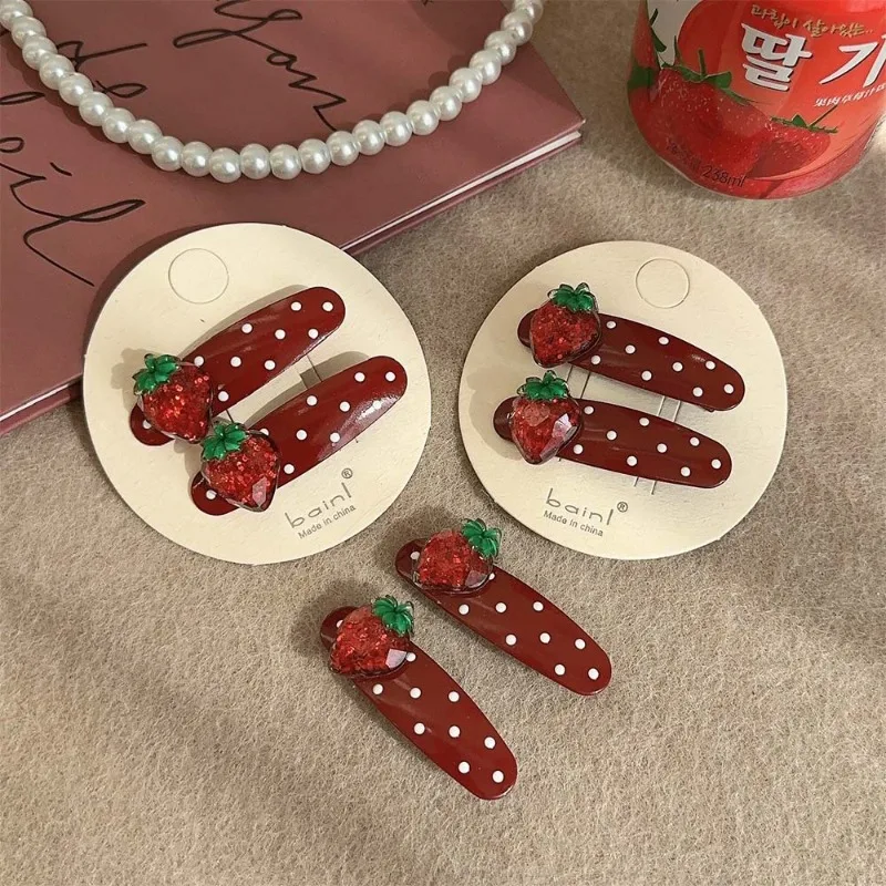 Early autumn sweet girl strawberry polka dot hairpin cute side bangs broken hair word duck bill clip 2024 new