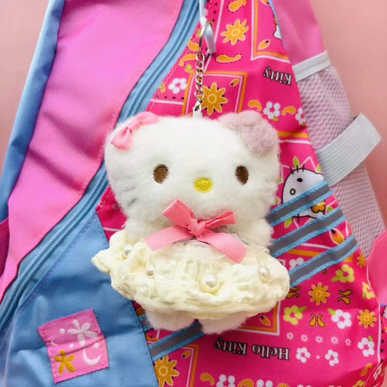 

Официальный плюшевый брелок Sanrio Hello Kitty: модный кулон для сумки, брелок для ключей, подвеска для рюкзака, идеально подходит для вечеринок
