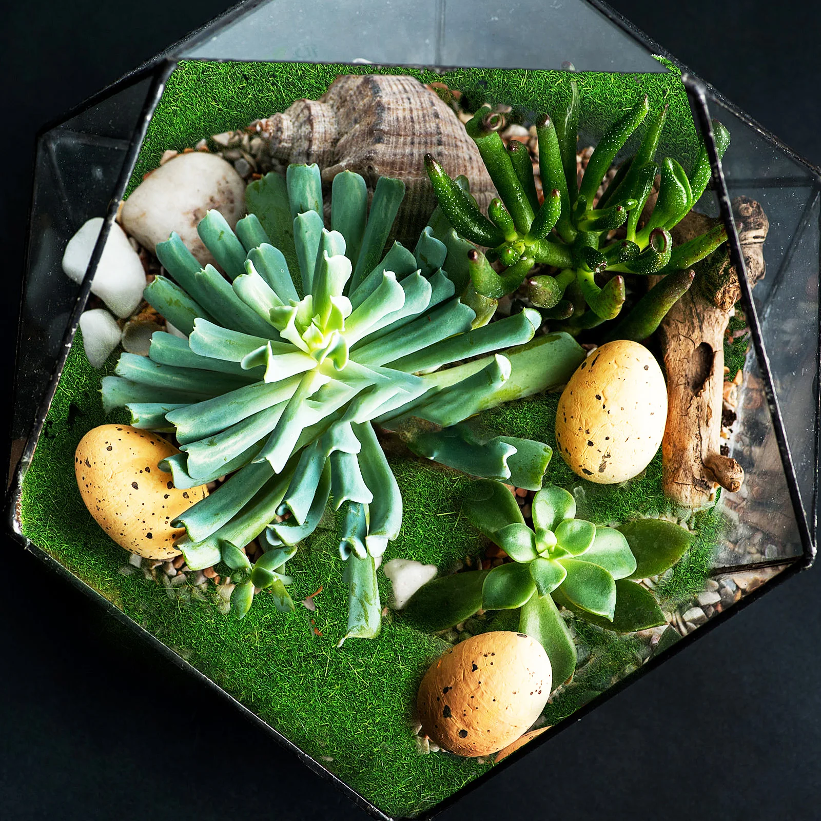 

8 Pcs Artificial Moss 15x15cm Dollhouse Decor Sheet Moss Grass Mat Fake Grass Rug Easy Maintenance Realistic Simulation