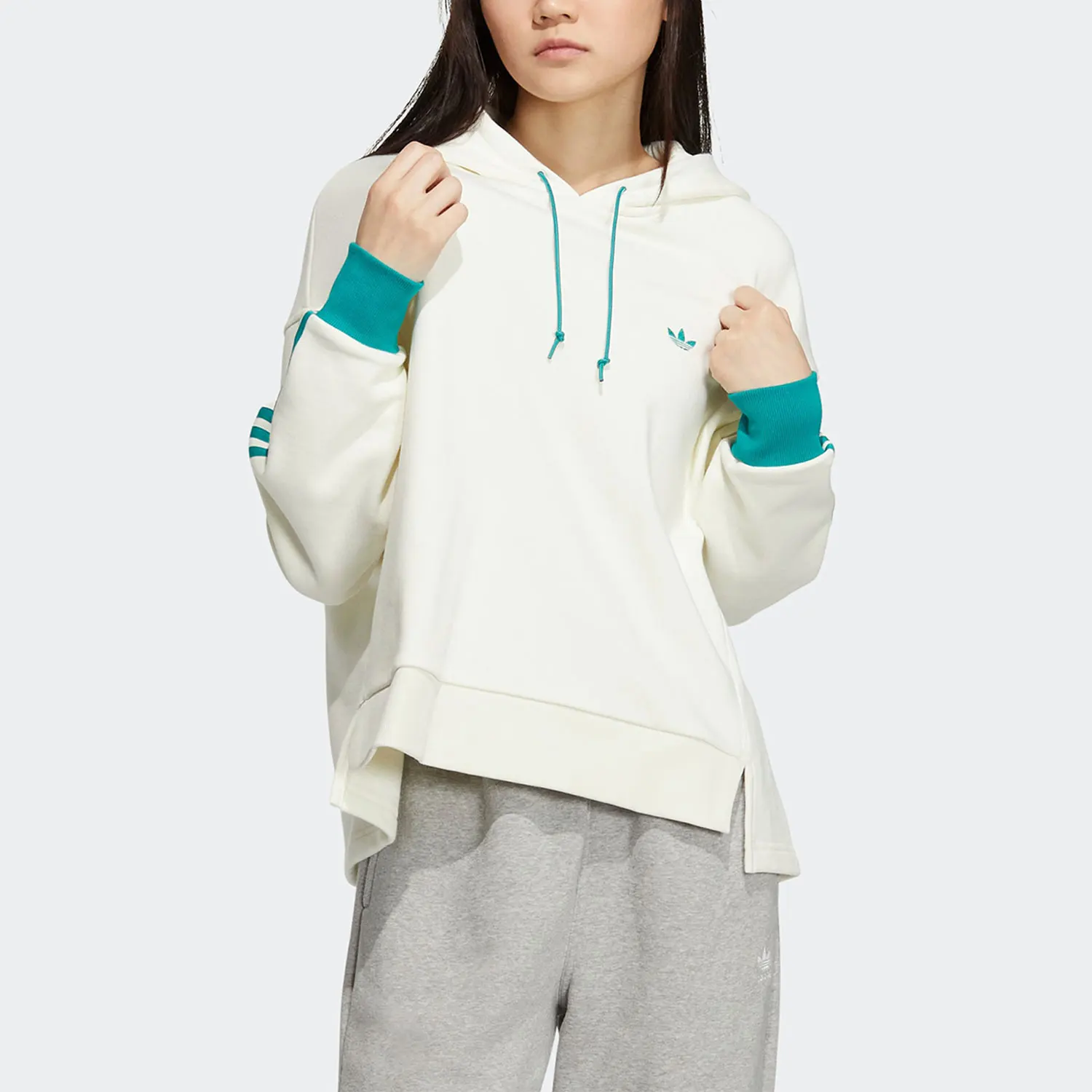 

Официальная женская повседневная толстовка Adidas с капюшоном и тремя полосками IC8136