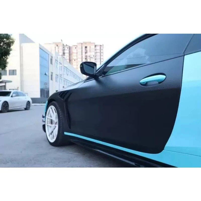 High Quality Carbon Fiber Door Side Car Fenders for  M4 G82 Left and Right Body Kit