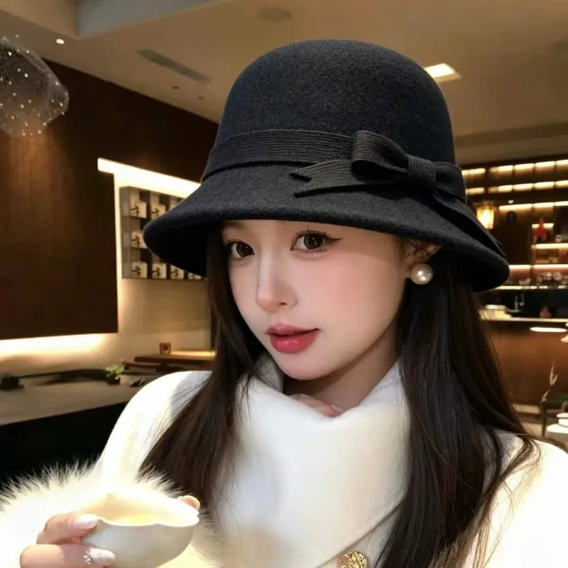 Women Winter Wool Hepburn Style Bucket Hat, New Face-Slimming Warm Fisherman Hat Outdoor Daily Wear