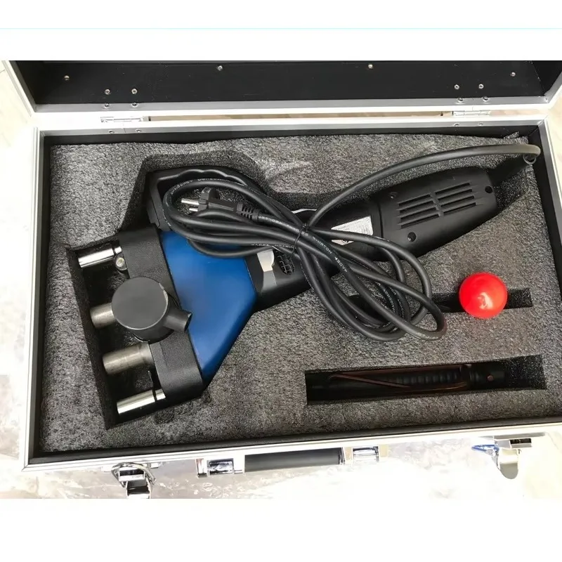 Portable sewing machine capable of automatic sewing lock