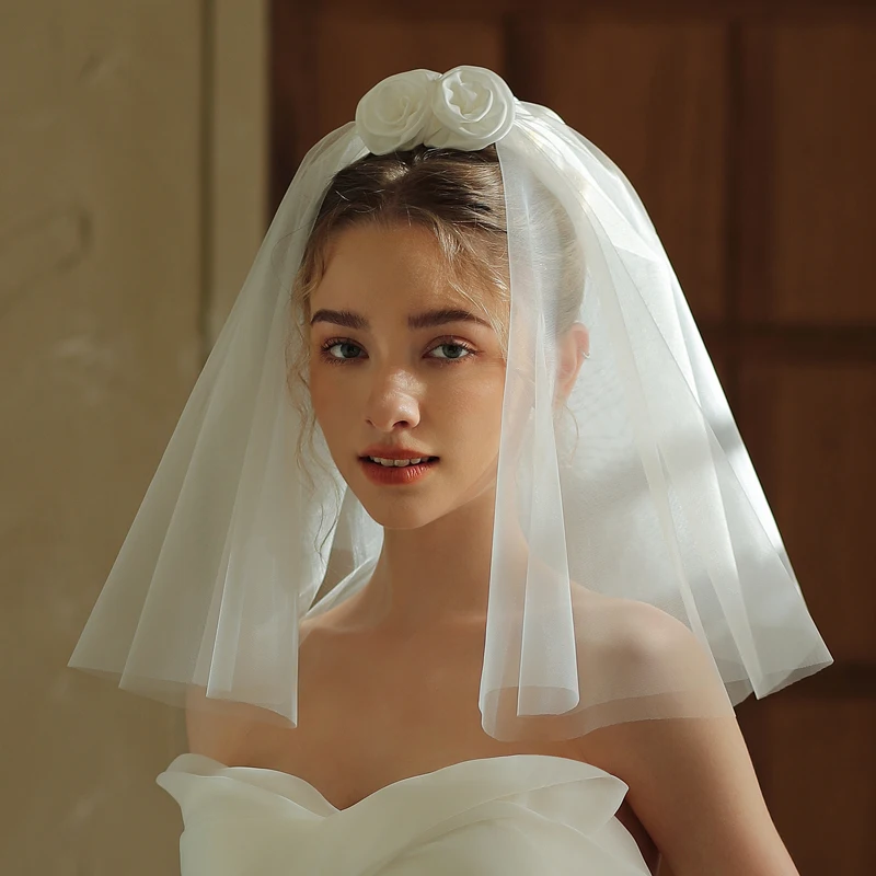 

V372 Short Double Layer White Tea Rose Wedding Headband Super Fairy Tale Style Bridal Hair Clip for Photoshoot And Ceremony